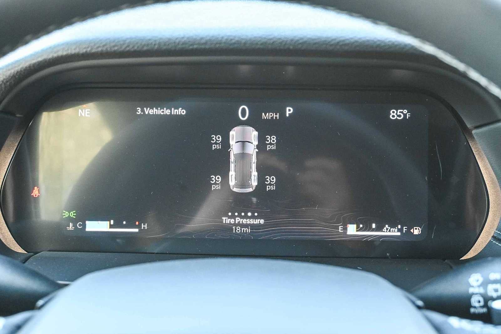 2025 Jeep Grand Cherokee GRAND CHEROKEE LAREDO 4X2