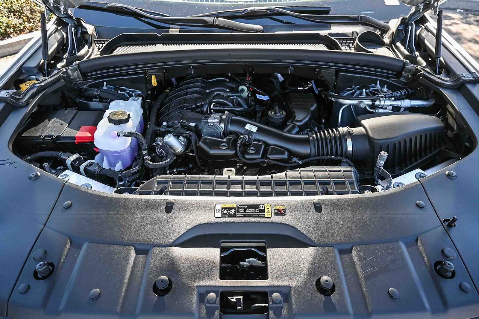 2025 Jeep Grand Cherokee GRAND CHEROKEE LAREDO 4X2