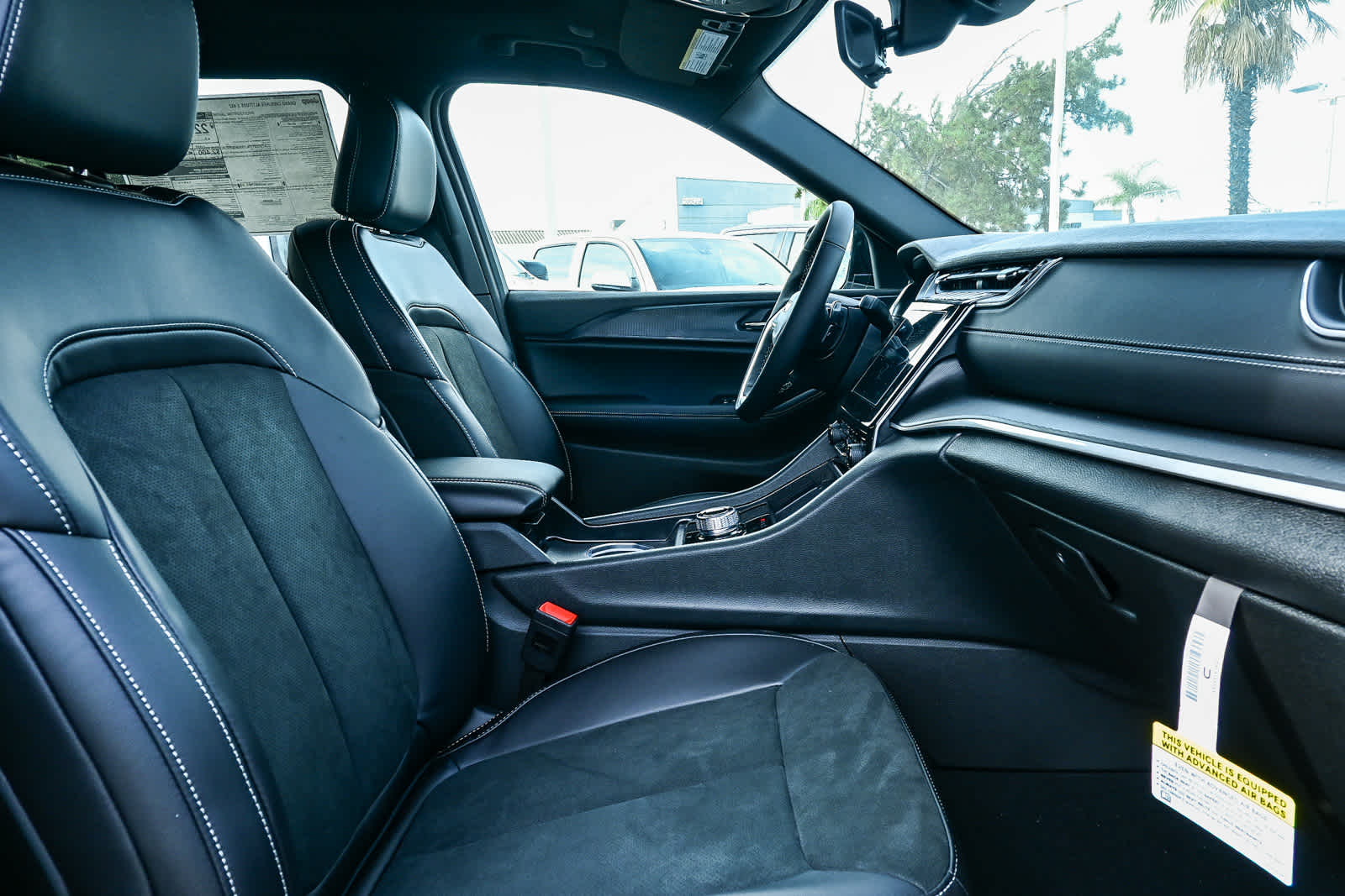 2025 Jeep Grand Cherokee GRAND CHEROKEE ALTITUDE X 4X2