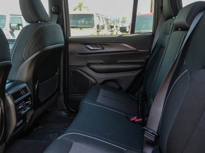 2026 Jeep Grand Cherokee GRAND CHEROKEE LAREDO 4X4