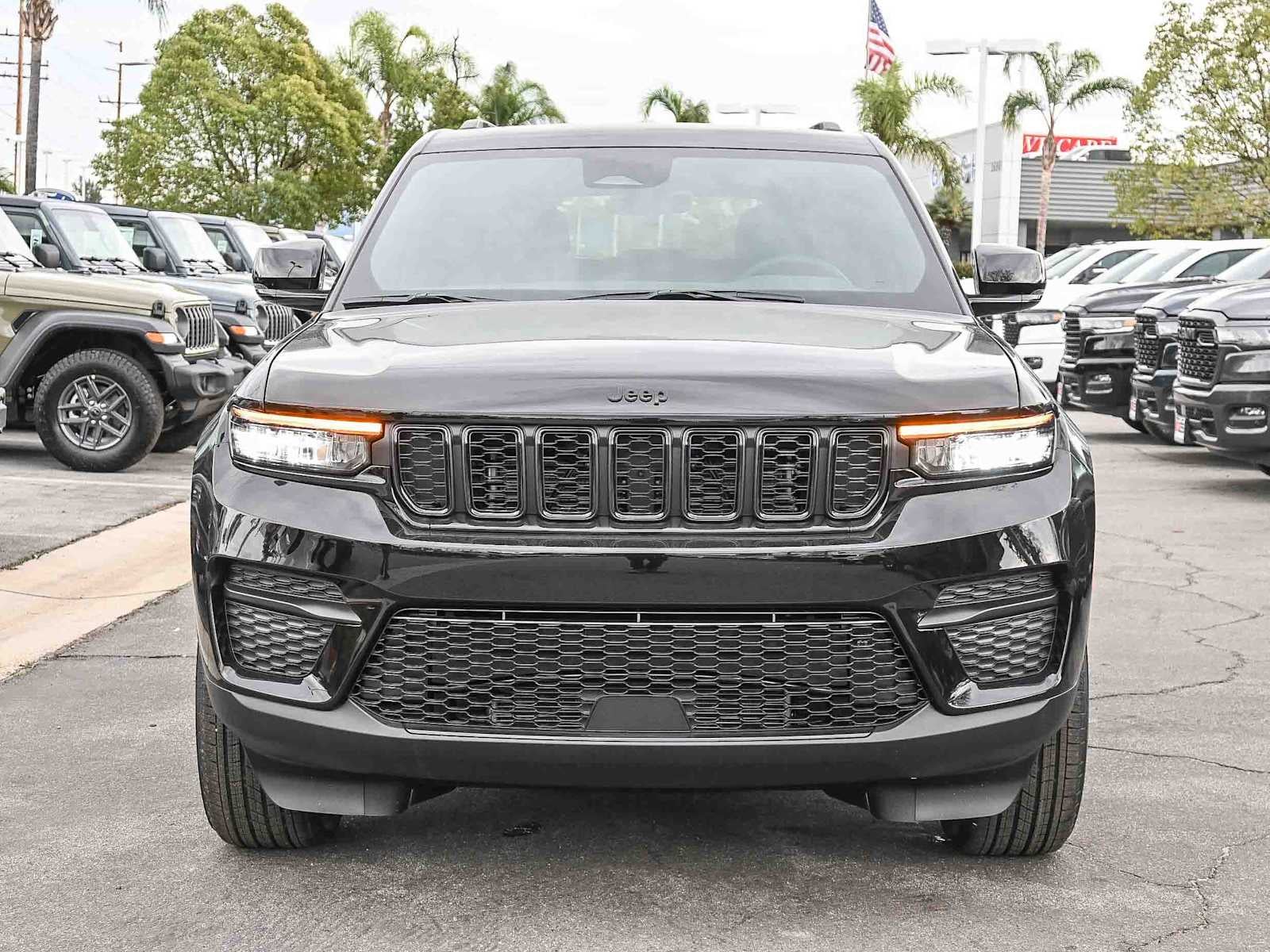 2025 Jeep Grand Cherokee GRAND CHEROKEE ALTITUDE X 4X4
