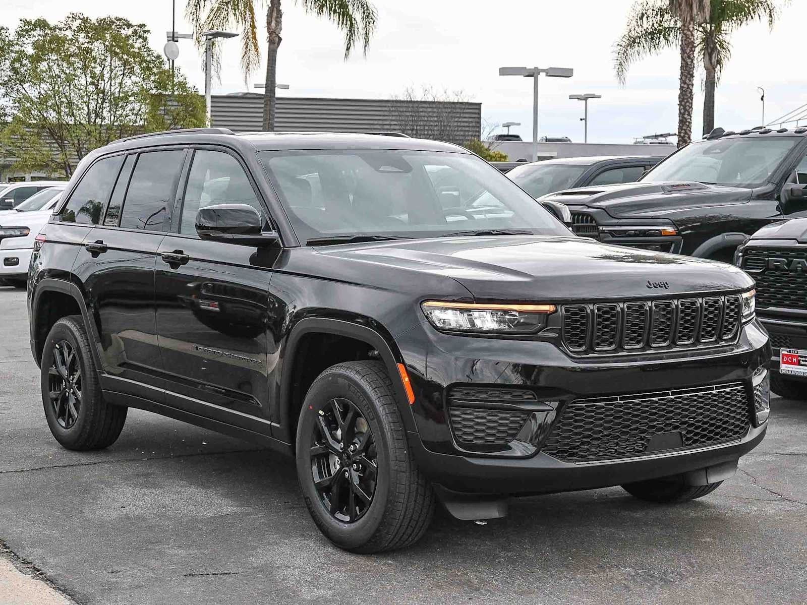 2025 Jeep Grand Cherokee GRAND CHEROKEE ALTITUDE X 4X4