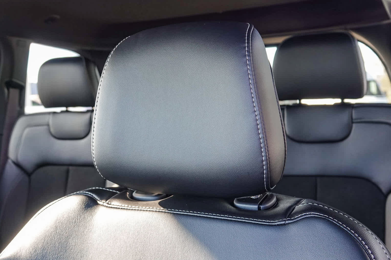 2026 Jeep Grand Cherokee GRAND CHEROKEE ALTITUDE 4X4