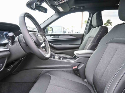 2025 Jeep Grand Cherokee L GRAND CHEROKEE L LAREDO X 4X2