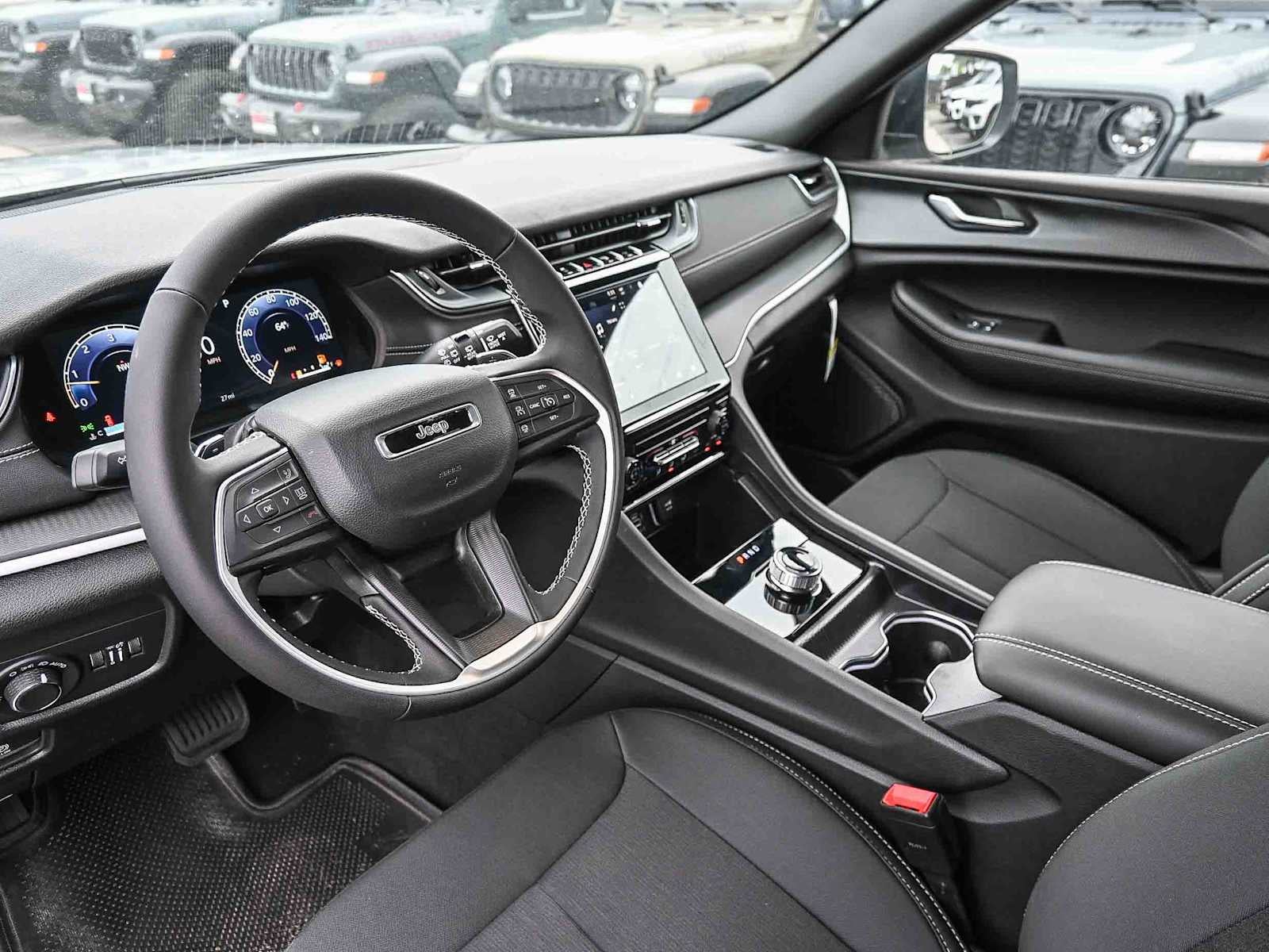 2025 Jeep Grand Cherokee L GRAND CHEROKEE L LAREDO X 4X2