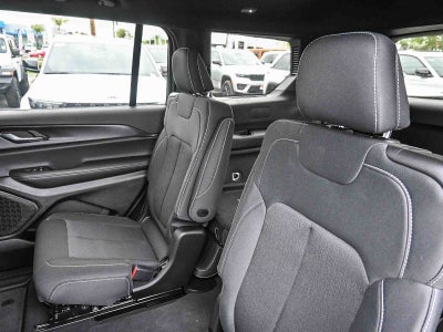 2025 Jeep Grand Cherokee L GRAND CHEROKEE L LAREDO X 4X2