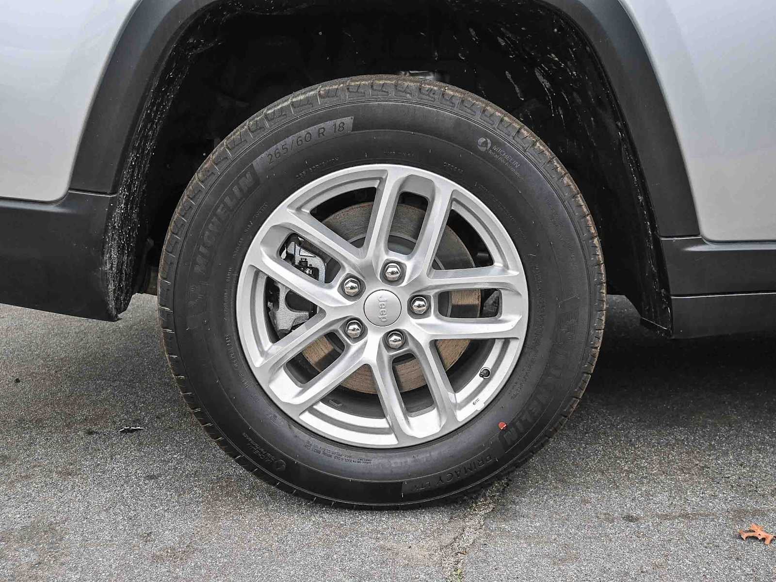 2025 Jeep Grand Cherokee L GRAND CHEROKEE L LAREDO X 4X2