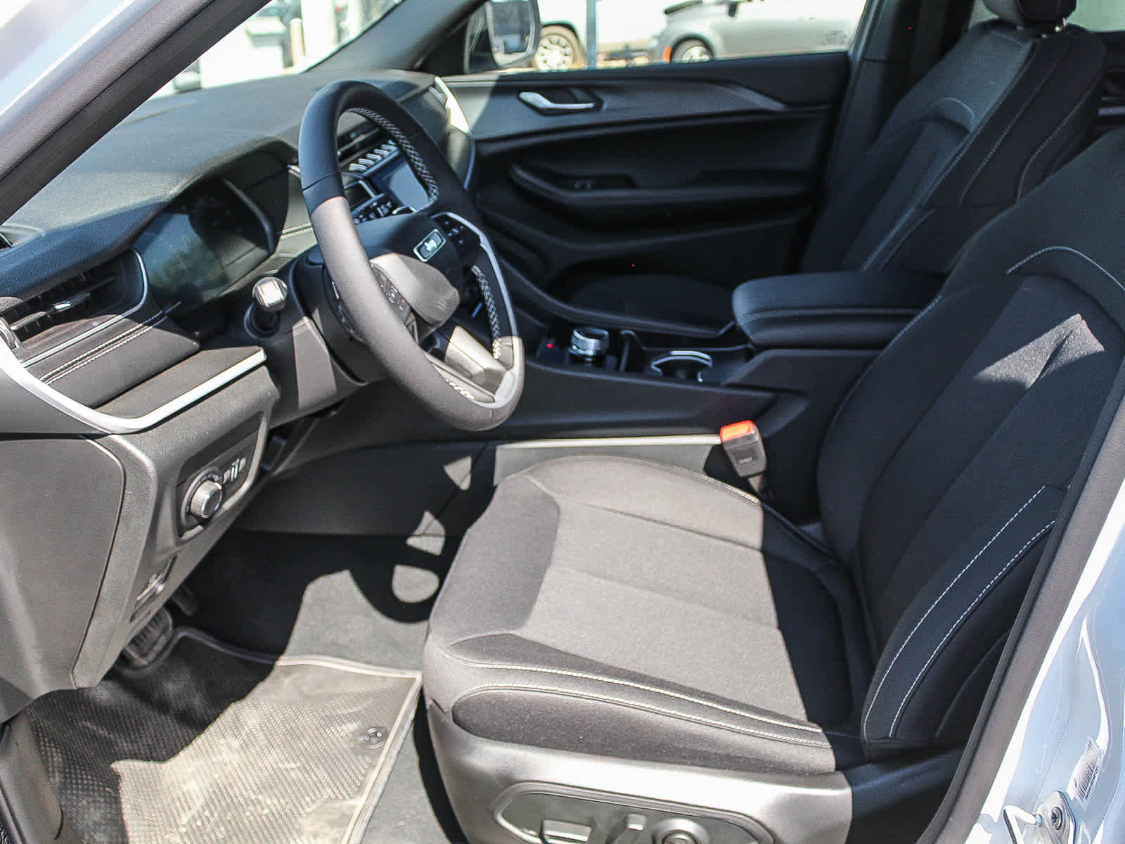2026 Jeep Grand Cherokee L GRAND CHEROKEE L LAREDO X 4X4