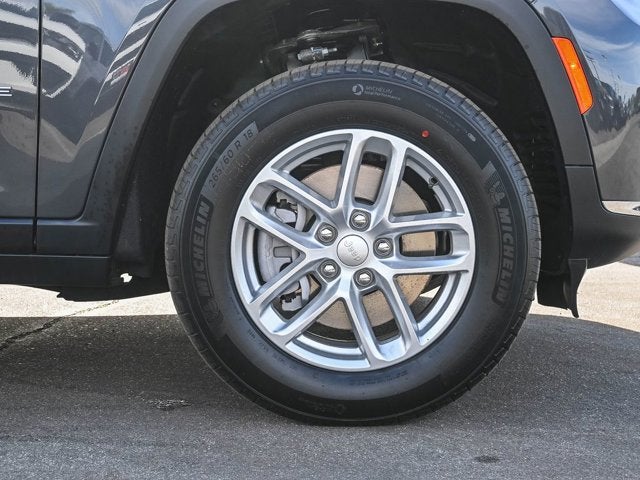 2025 Jeep Grand Cherokee L GRAND CHEROKEE L LAREDO 4X4