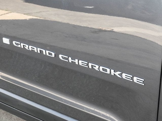 2025 Jeep Grand Cherokee L GRAND CHEROKEE L LAREDO 4X4
