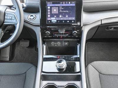 2025 Jeep Grand Cherokee L GRAND CHEROKEE L LAREDO 4X4