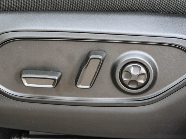 2025 Jeep Grand Cherokee L GRAND CHEROKEE L LAREDO 4X4