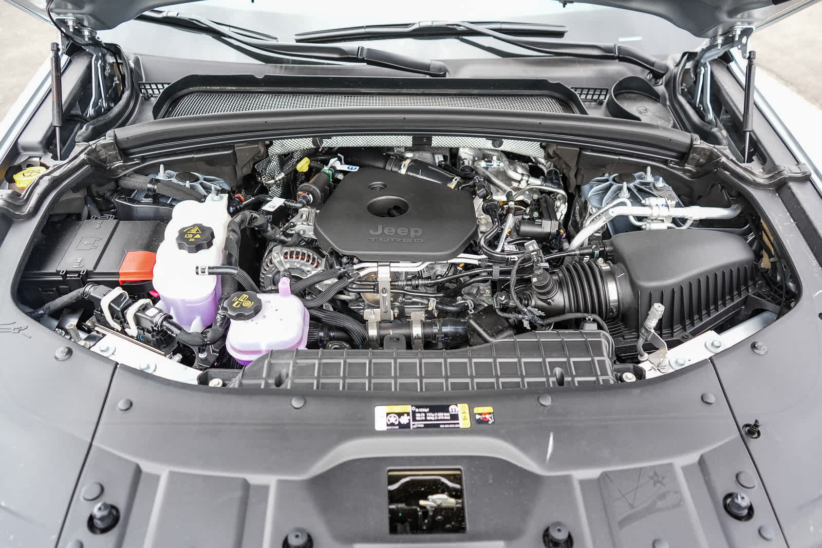 2026 Jeep Grand Cherokee L GRAND CHEROKEE L LAREDO ALTITUDE 4X4