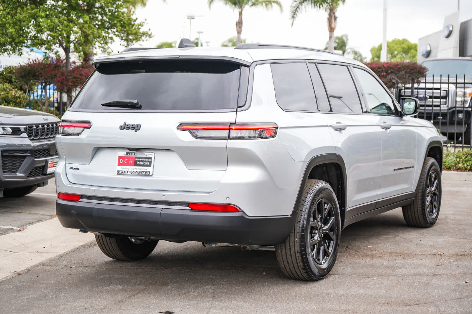 2026 Jeep Grand Cherokee L GRAND CHEROKEE L LAREDO ALTITUDE 4X4