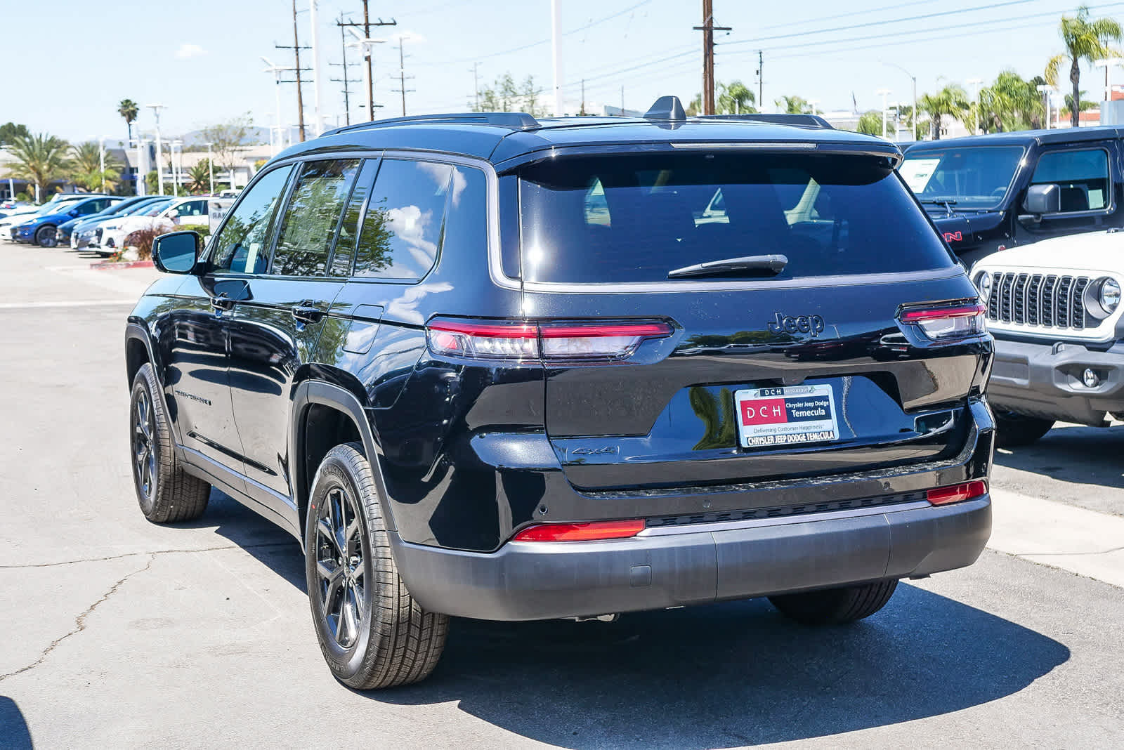 2026 Jeep Grand Cherokee L GRAND CHEROKEE L LAREDO ALTITUDE 4X4