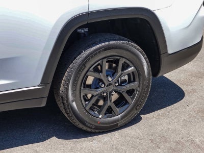 2026 Jeep Grand Cherokee L GRAND CHEROKEE L LAREDO ALTITUDE 4X4