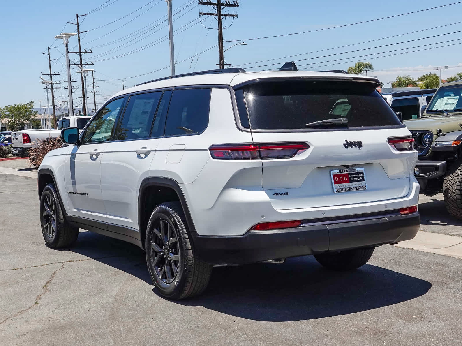 2026 Jeep Grand Cherokee L GRAND CHEROKEE L LAREDO ALTITUDE 4X4