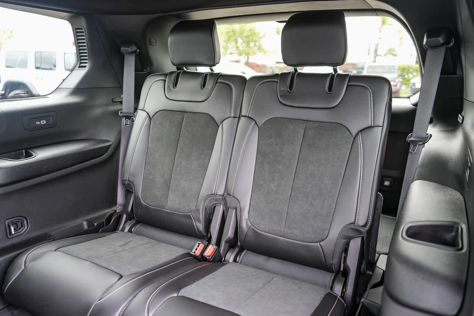 2026 Jeep Grand Cherokee L GRAND CHEROKEE L LAREDO ALTITUDE 4X4