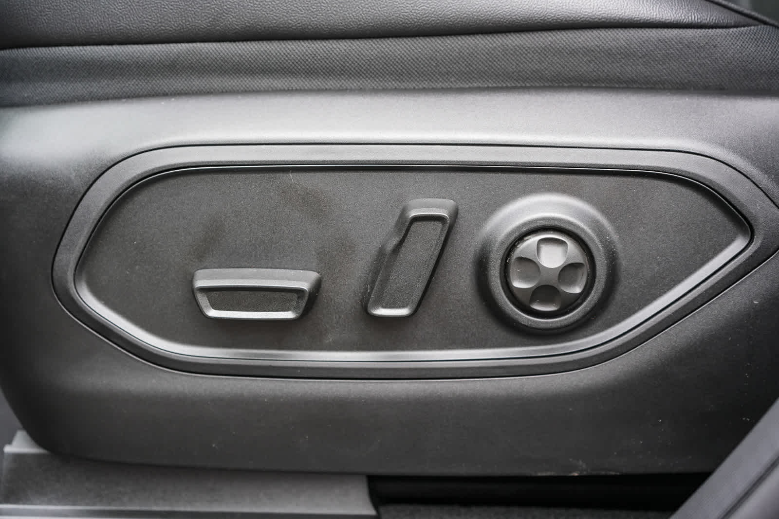 2026 Jeep Grand Cherokee L GRAND CHEROKEE L LAREDO ALTITUDE 4X4