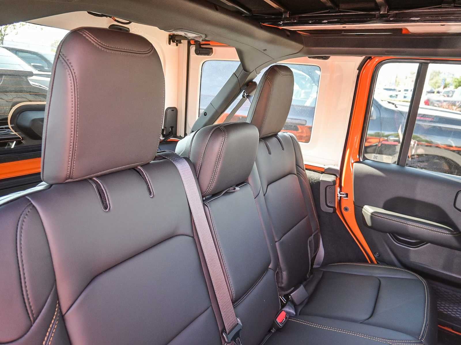 2025 Jeep Wrangler WRANGLER 4-DOOR RUBICON 392