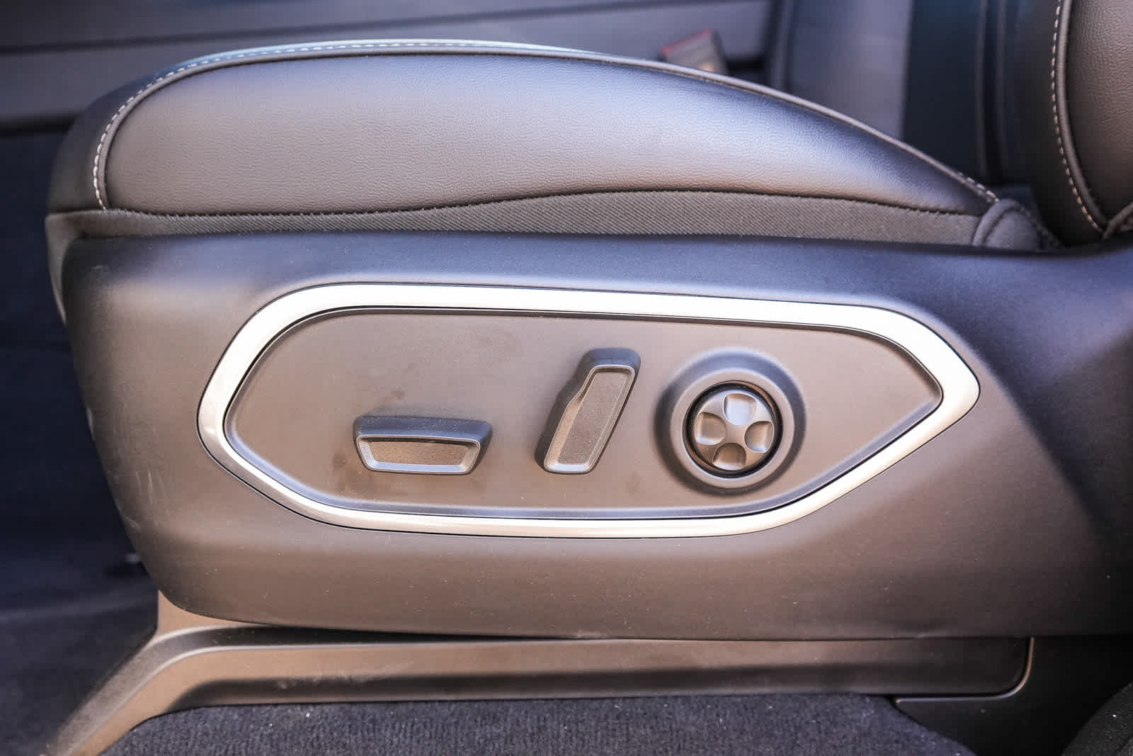 2026 Jeep Grand Wagoneer GRAND WAGONEER UPLAND 4X4