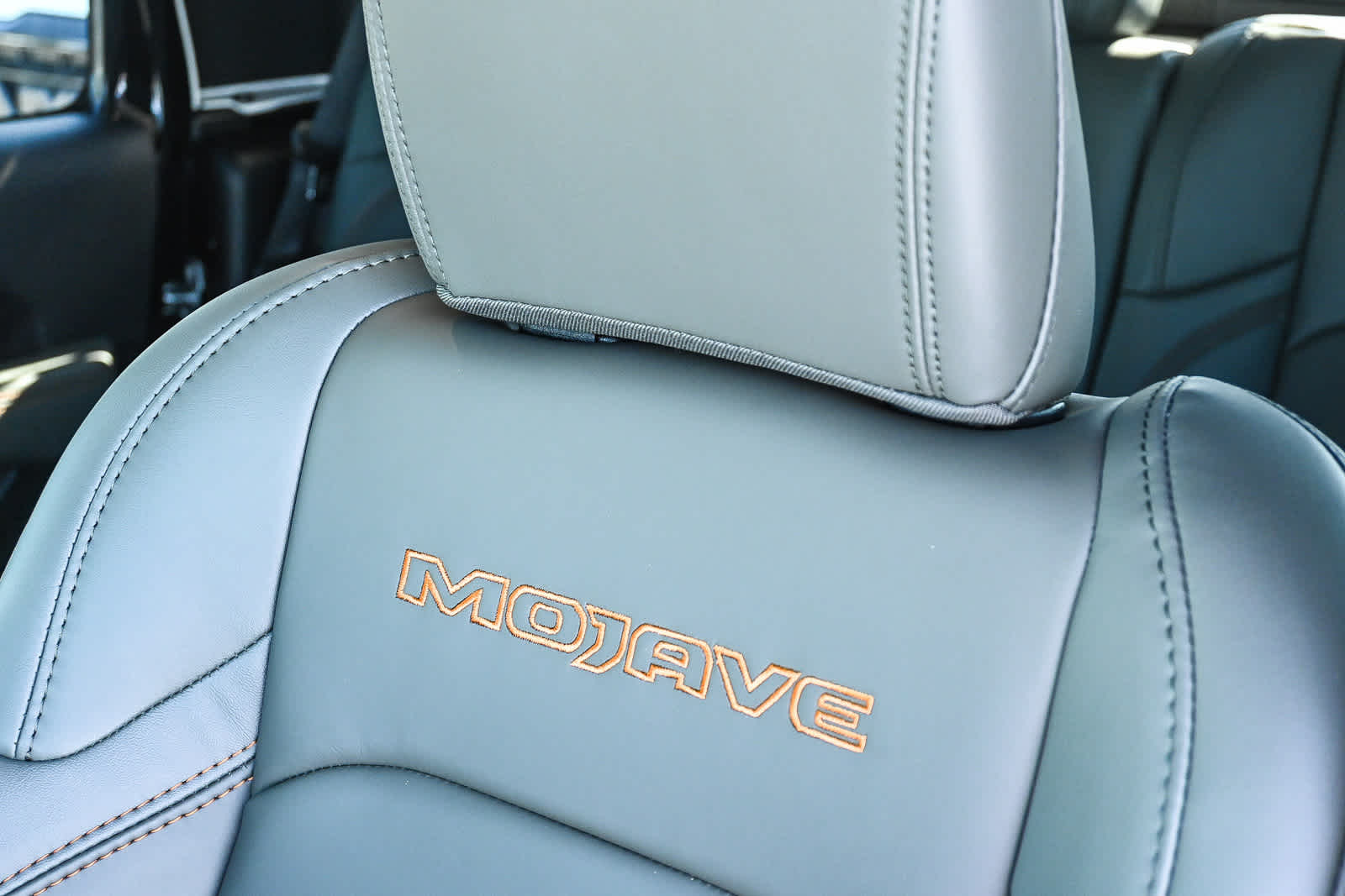 2026 Jeep Gladiator GLADIATOR MOJAVE X 4X4