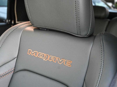 2026 Jeep Gladiator GLADIATOR MOJAVE X 4X4