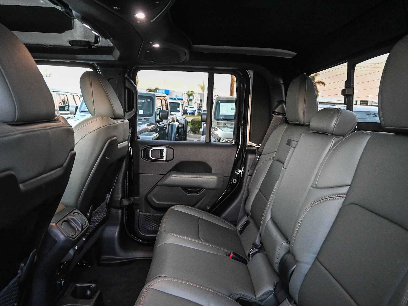 2026 Jeep Gladiator GLADIATOR MOJAVE X 4X4