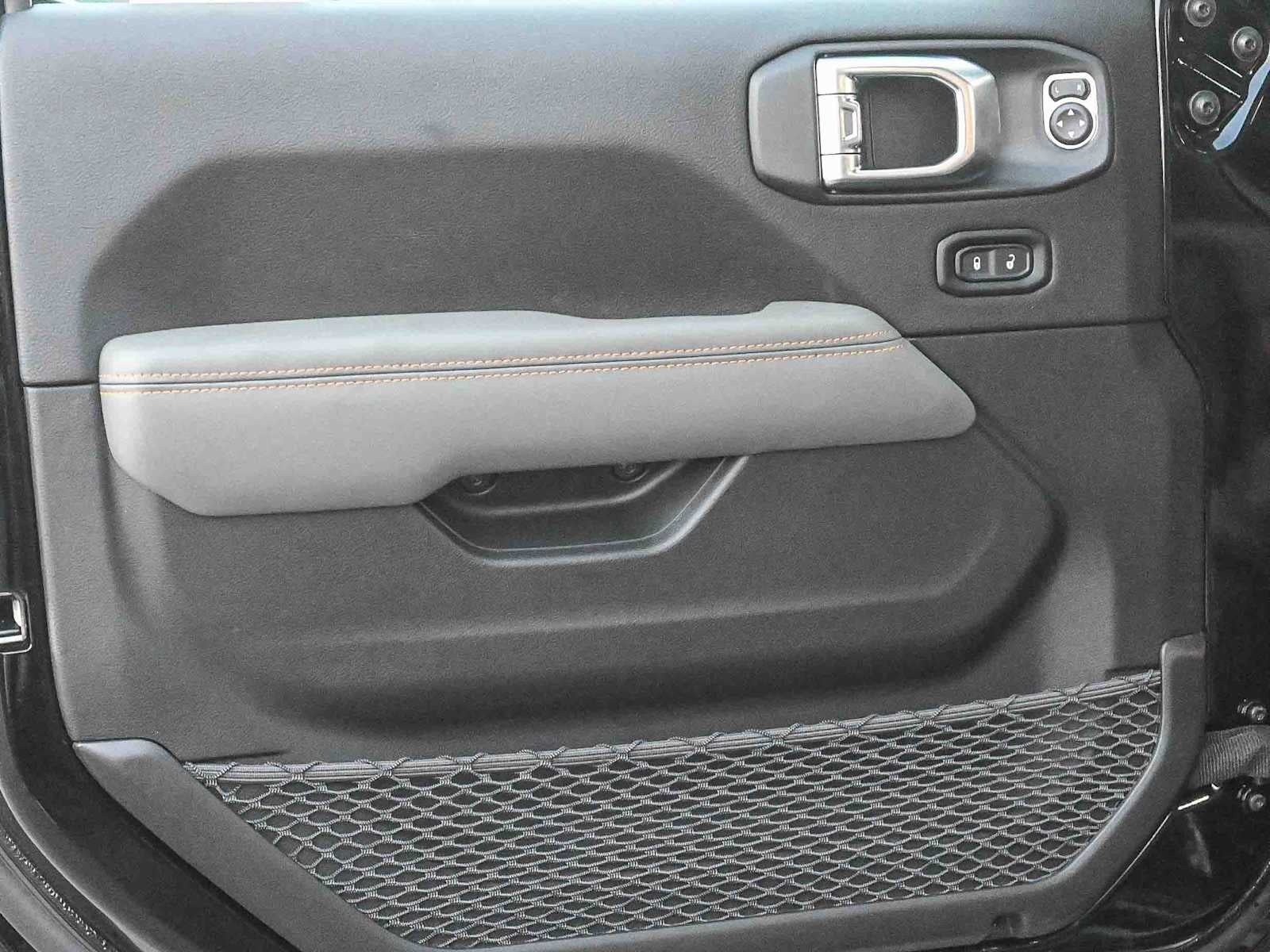 2026 Jeep Gladiator GLADIATOR MOJAVE X 4X4