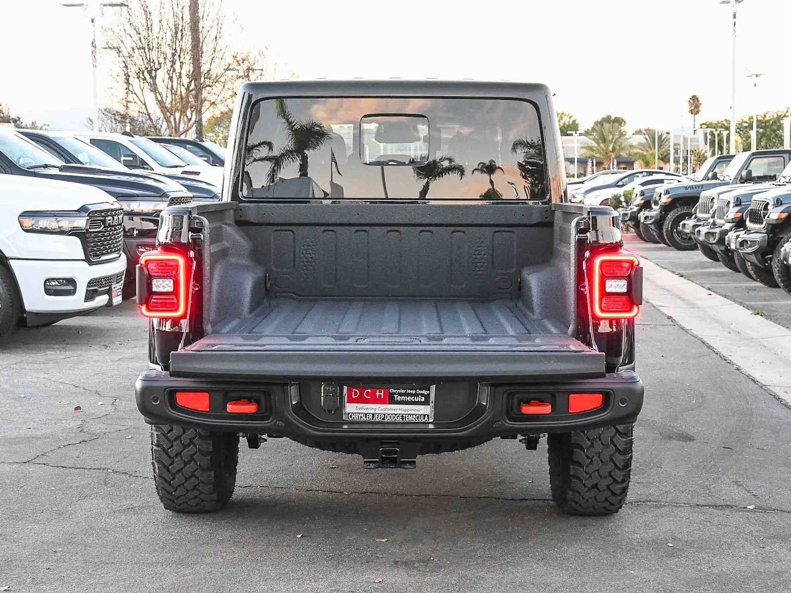 2026 Jeep Gladiator GLADIATOR MOJAVE X 4X4