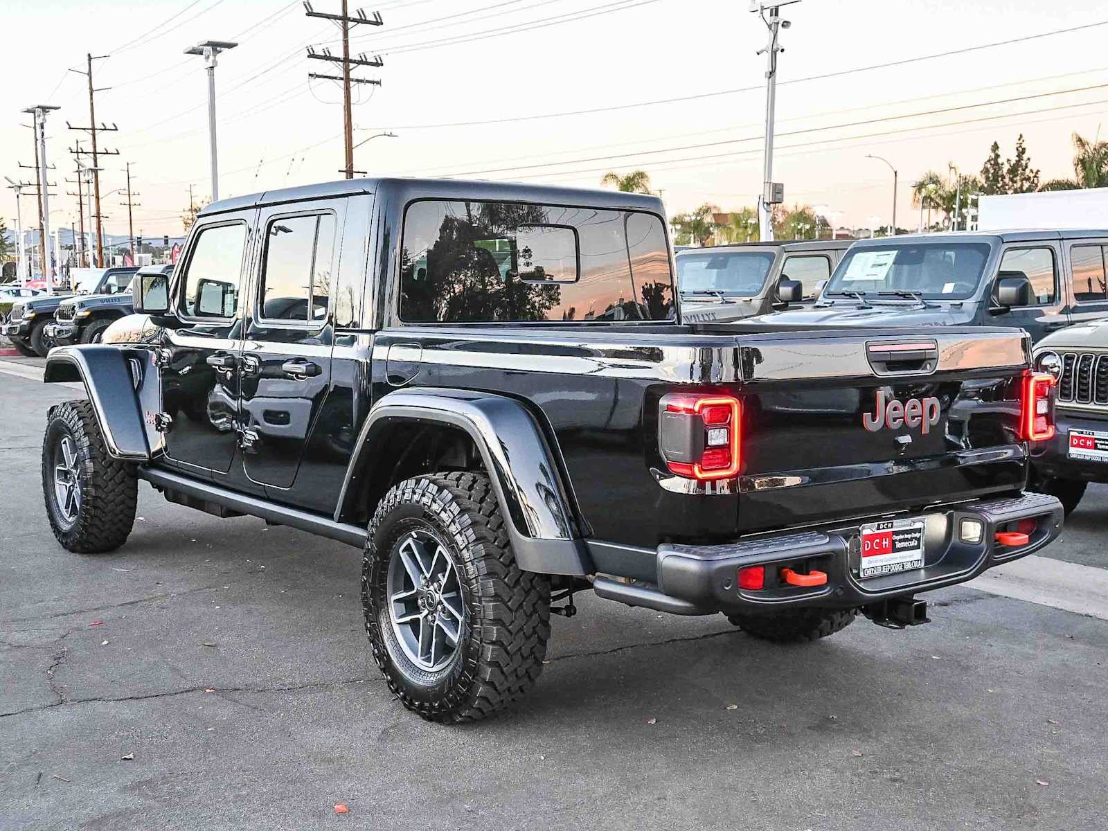 2026 Jeep Gladiator GLADIATOR MOJAVE X 4X4