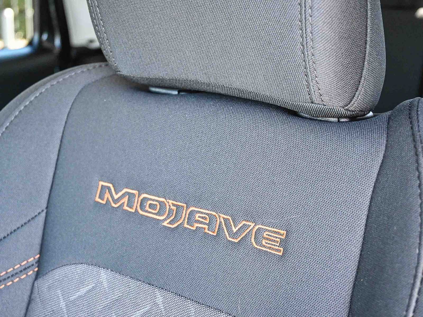 2026 Jeep Gladiator GLADIATOR MOJAVE 4X4