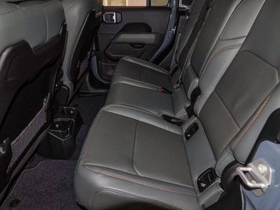 2026 Jeep Gladiator GLADIATOR MOJAVE X 4X4