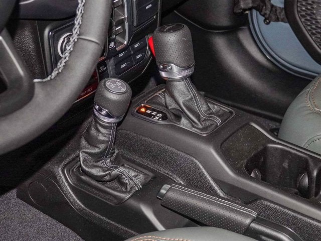 2026 Jeep Gladiator GLADIATOR MOJAVE X 4X4