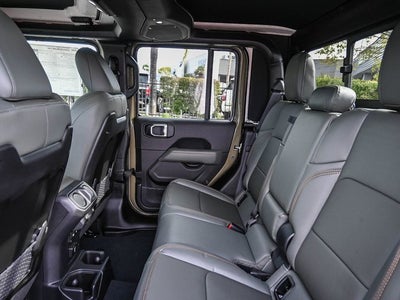 2026 Jeep Gladiator GLADIATOR MOJAVE X 4X4