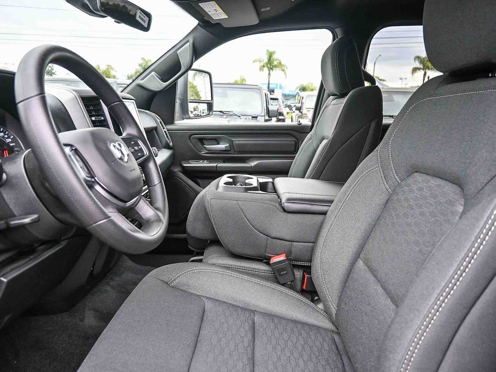 2026 RAM 1500 RAM 1500 EXPRESS CREW CAB 4X2 5'7' BOX