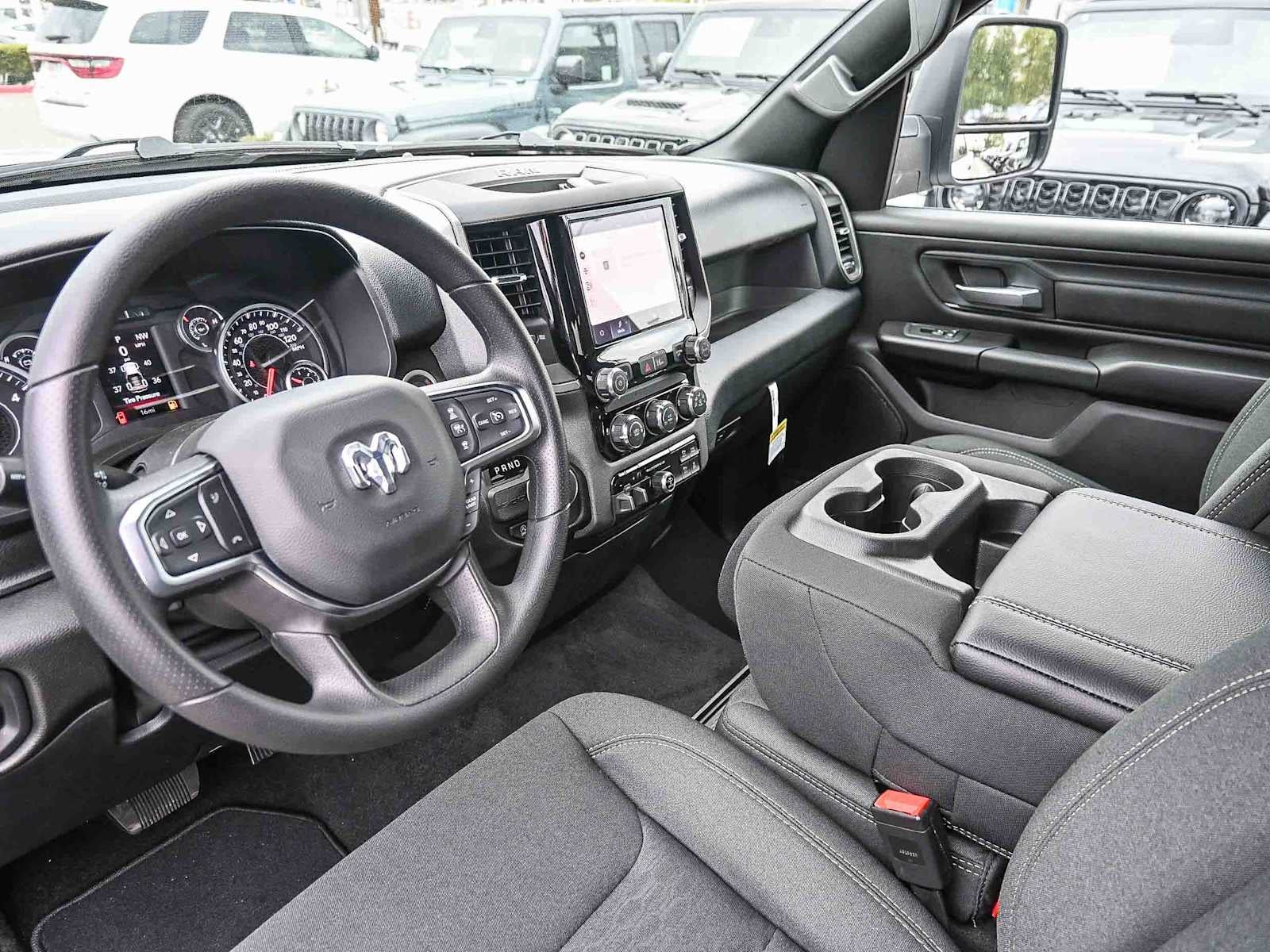 2026 RAM 1500 RAM 1500 EXPRESS CREW CAB 4X2 5'7' BOX