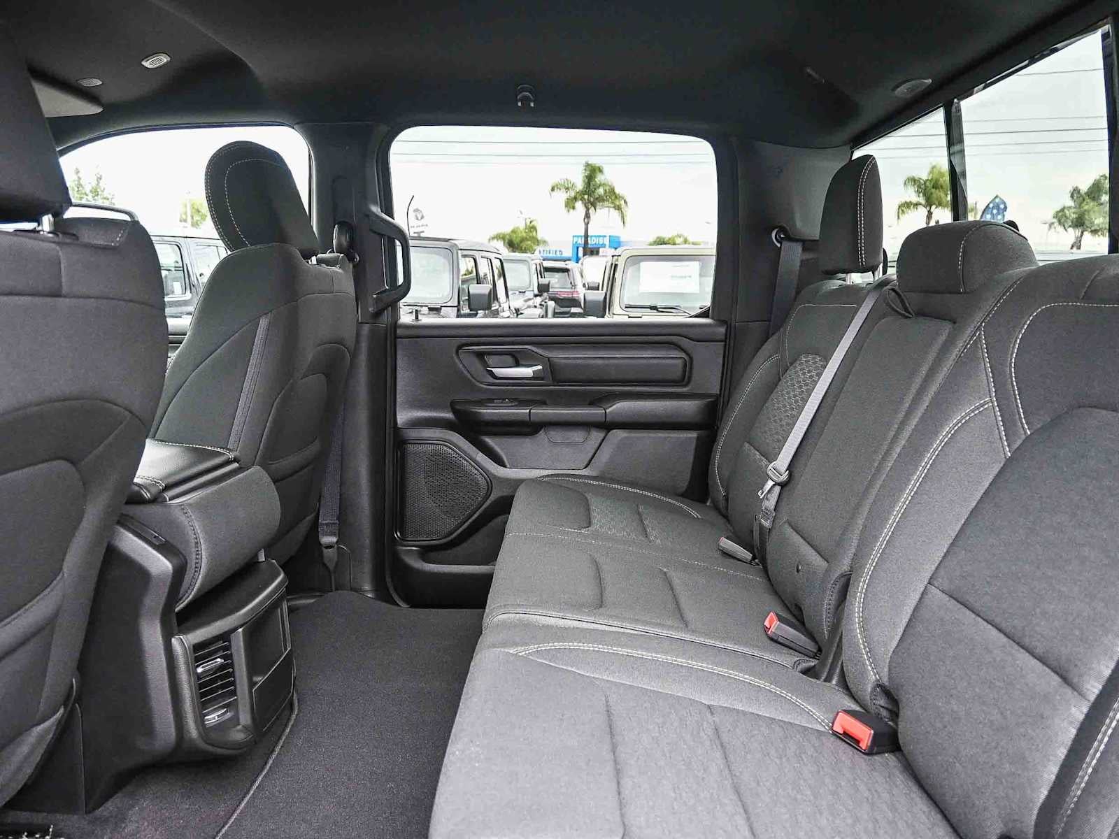 2026 RAM 1500 RAM 1500 EXPRESS CREW CAB 4X2 5'7' BOX