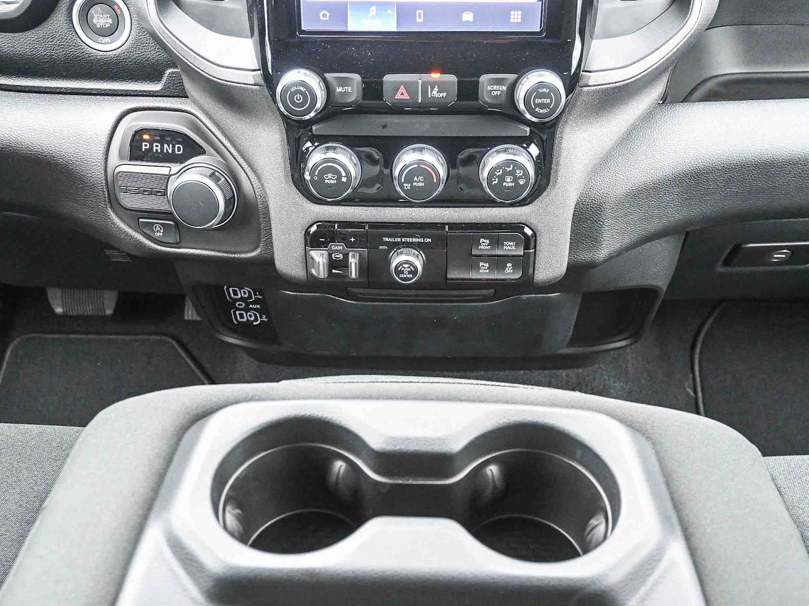 2026 RAM 1500 RAM 1500 EXPRESS CREW CAB 4X2 5'7' BOX