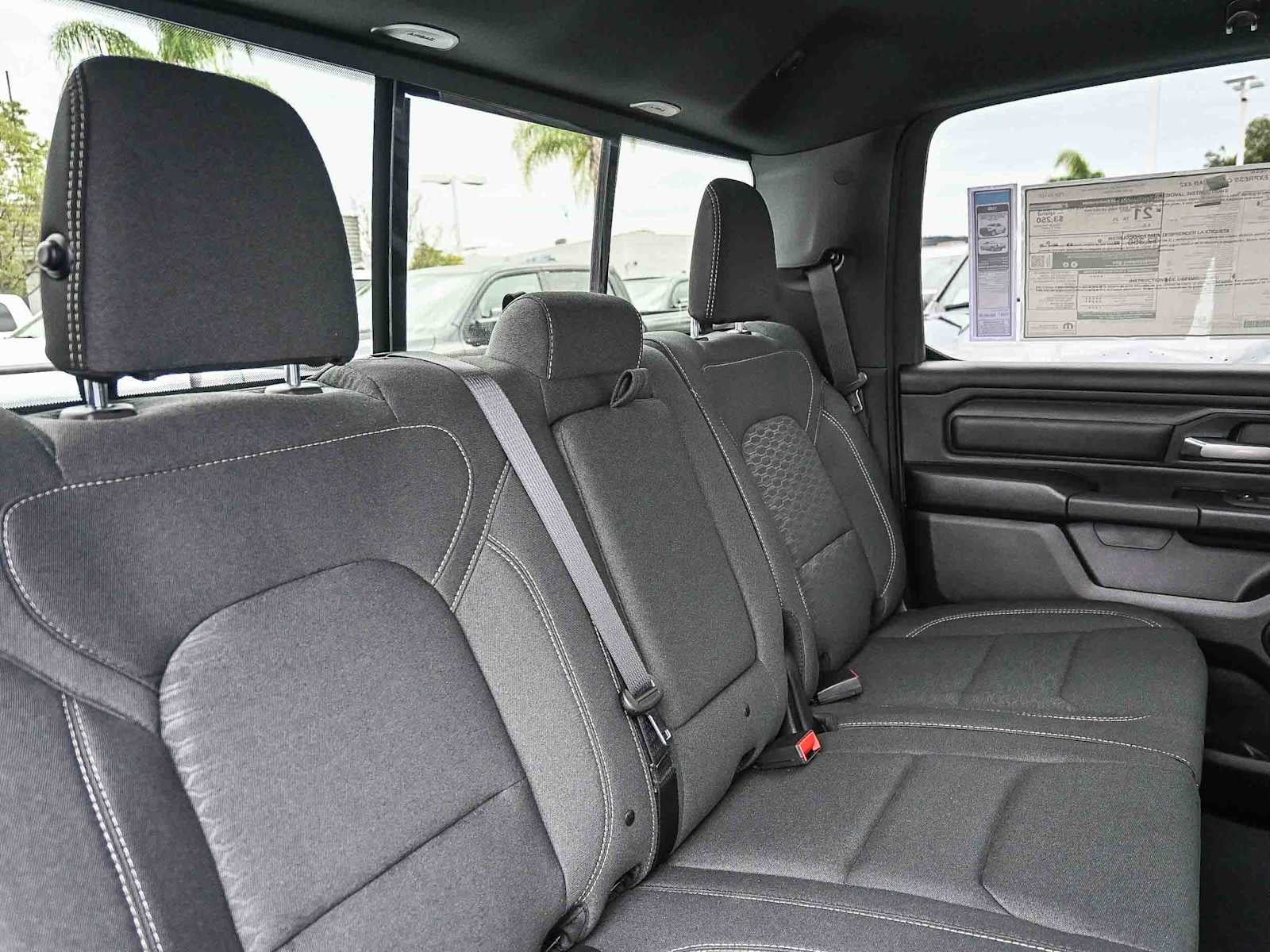 2026 RAM 1500 RAM 1500 EXPRESS CREW CAB 4X2 5'7' BOX