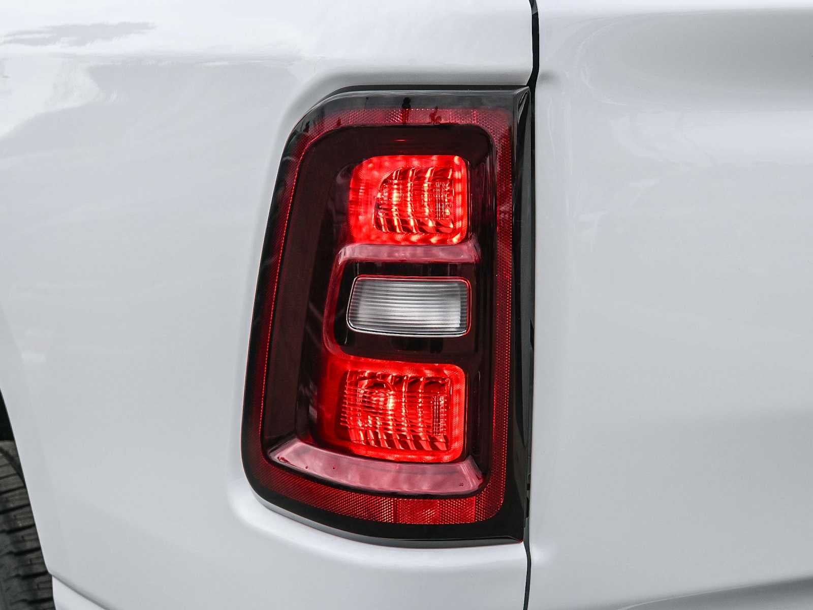 2026 RAM 1500 RAM 1500 EXPRESS CREW CAB 4X2 5'7' BOX