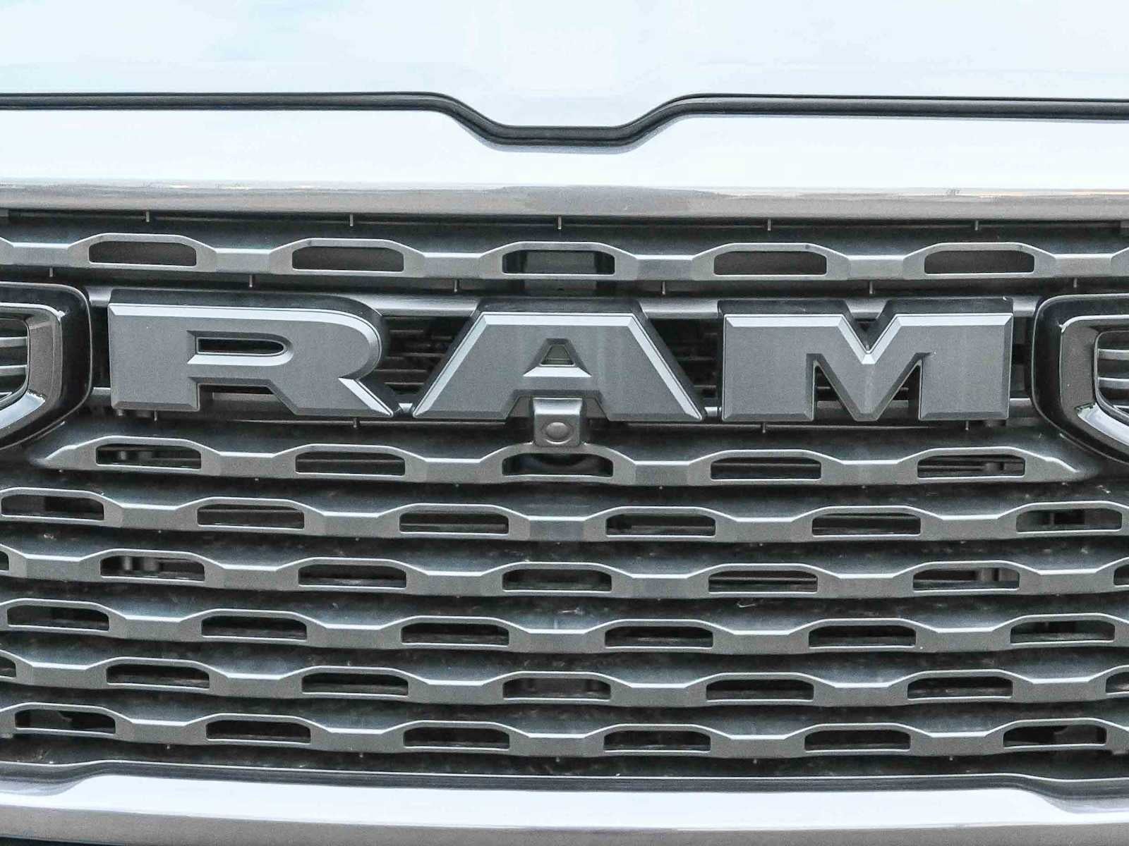 2026 RAM 1500 RAM 1500 EXPRESS CREW CAB 4X2 5'7' BOX