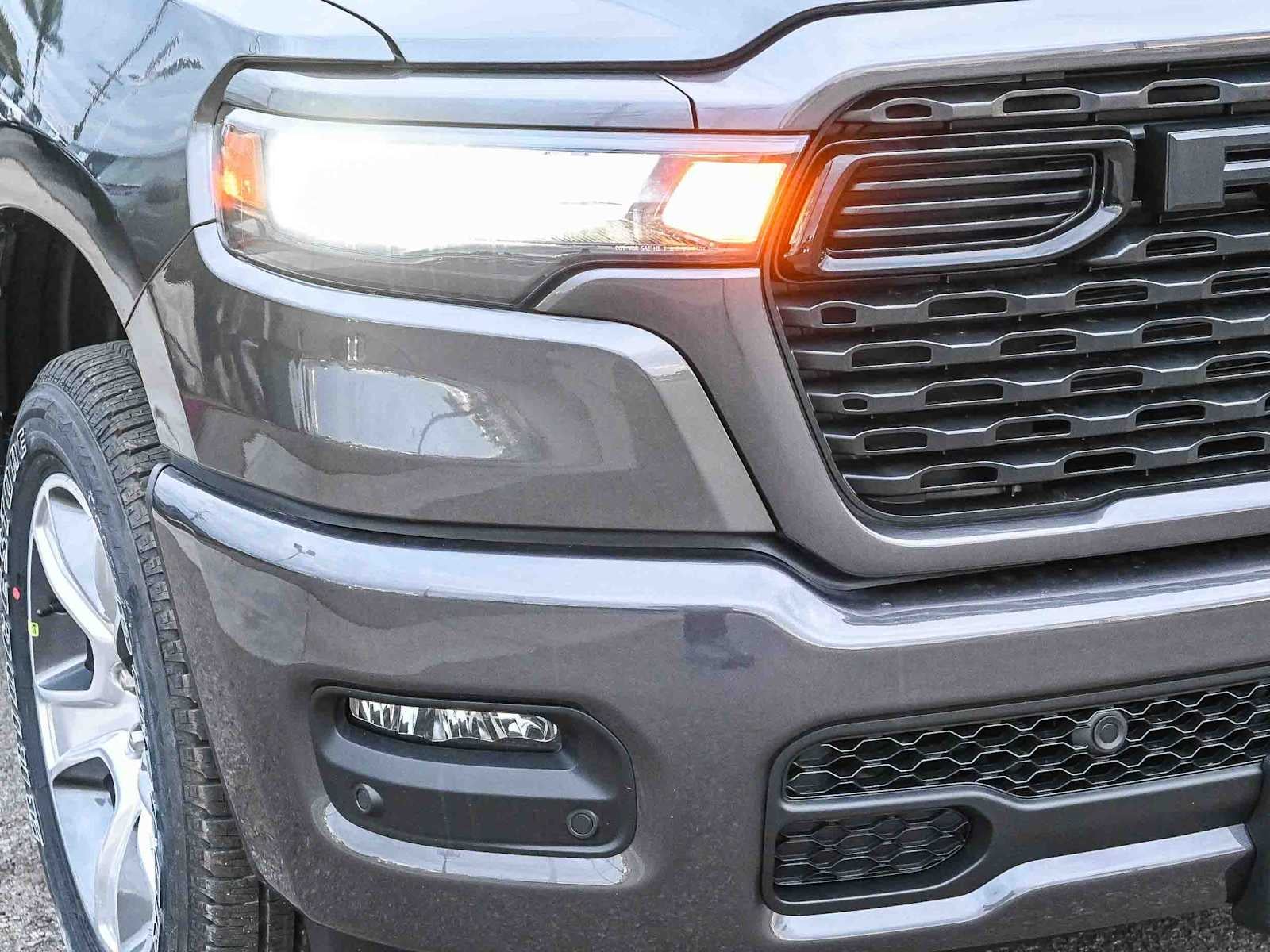 2026 RAM 1500 RAM 1500 EXPRESS CREW CAB 4X2 5'7' BOX