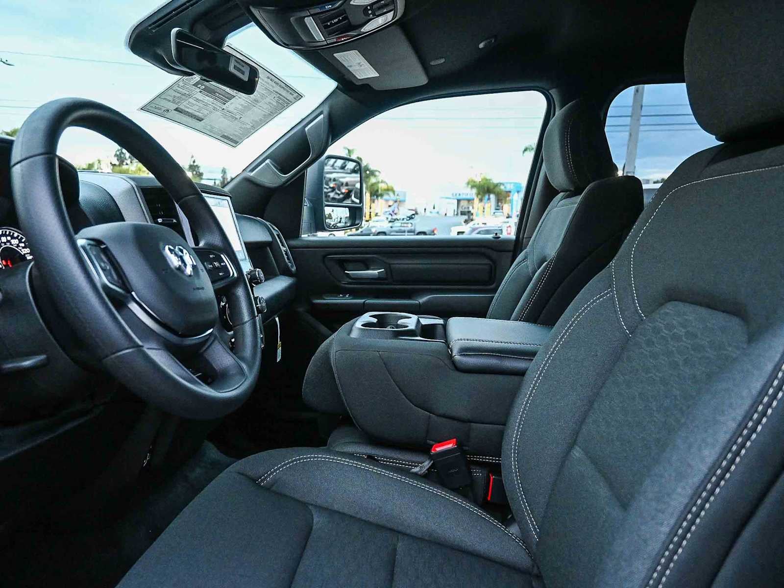 2026 RAM 1500 RAM 1500 EXPRESS CREW CAB 4X2 5'7' BOX