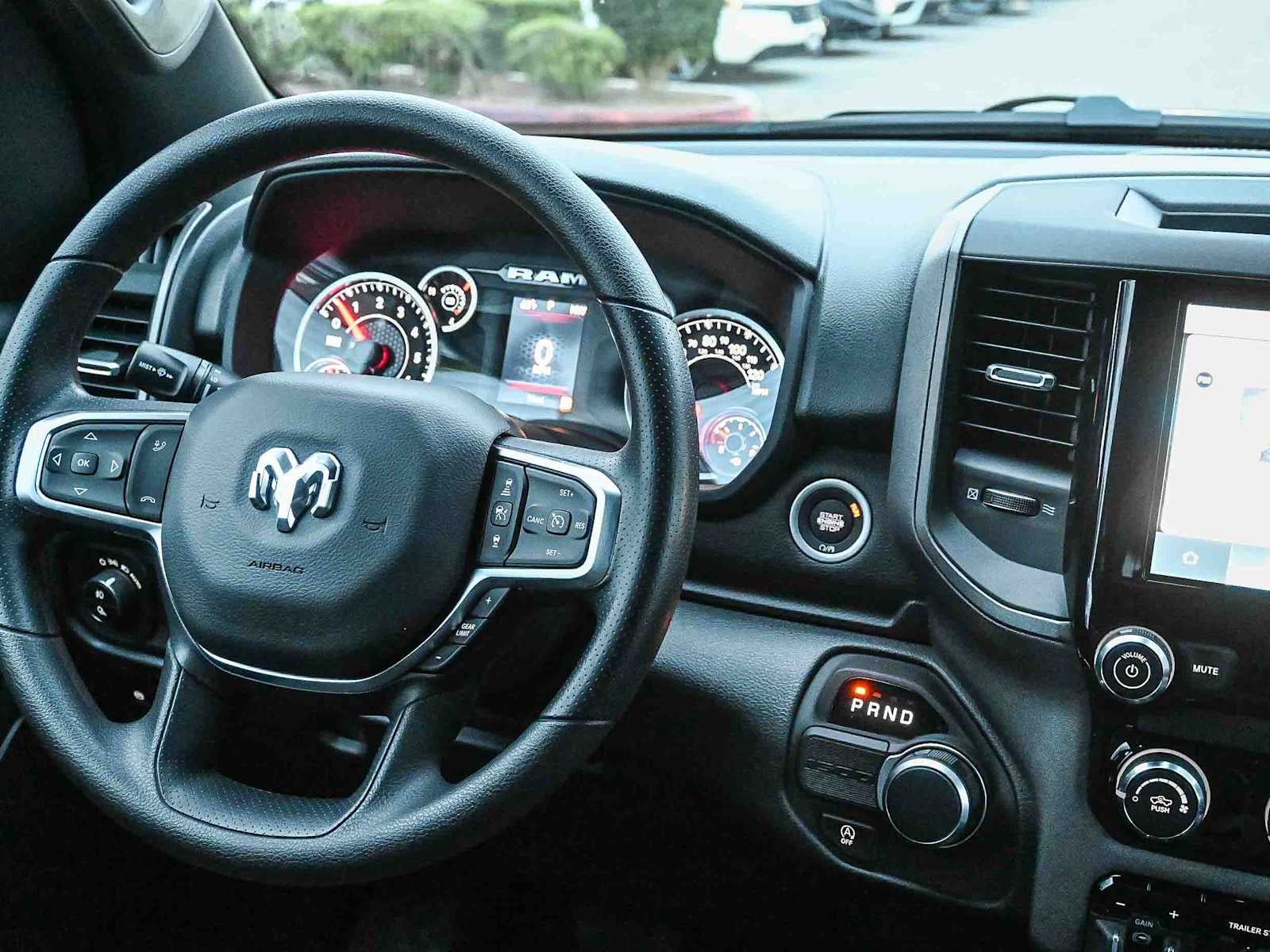 2026 RAM 1500 RAM 1500 EXPRESS CREW CAB 4X2 5'7' BOX