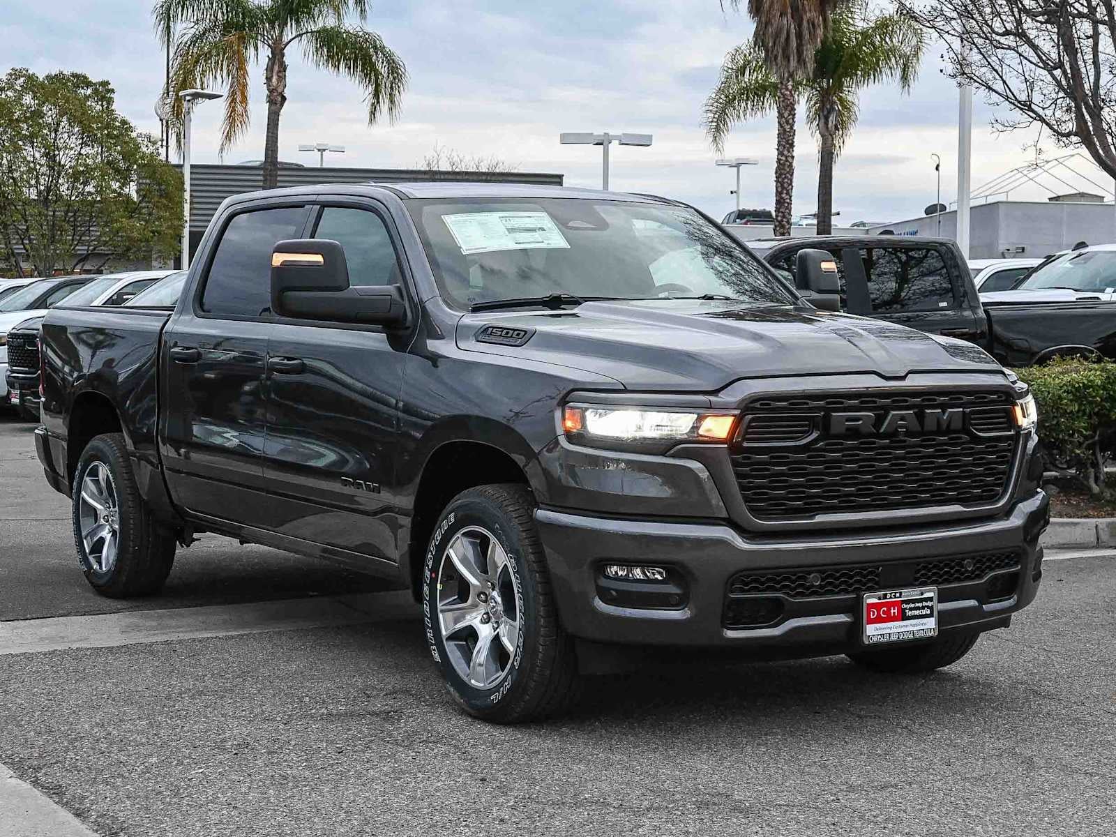 2026 RAM 1500 RAM 1500 EXPRESS CREW CAB 4X2 5'7' BOX