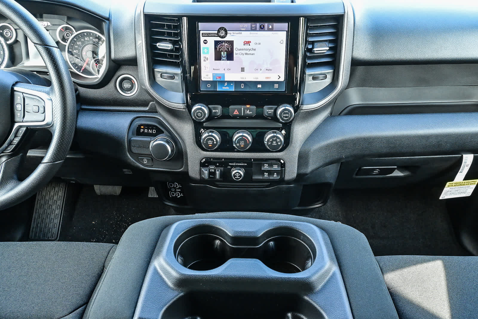 2026 RAM 1500 RAM 1500 EXPRESS CREW CAB 4X2 5'7' BOX