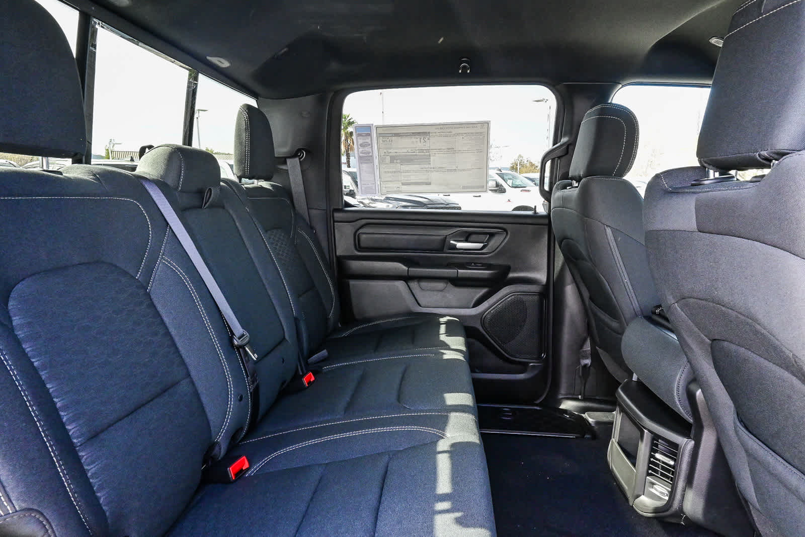 2026 RAM 1500 RAM 1500 EXPRESS CREW CAB 4X2 5'7' BOX