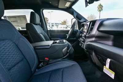 2026 RAM 1500 RAM 1500 EXPRESS CREW CAB 4X2 5'7' BOX