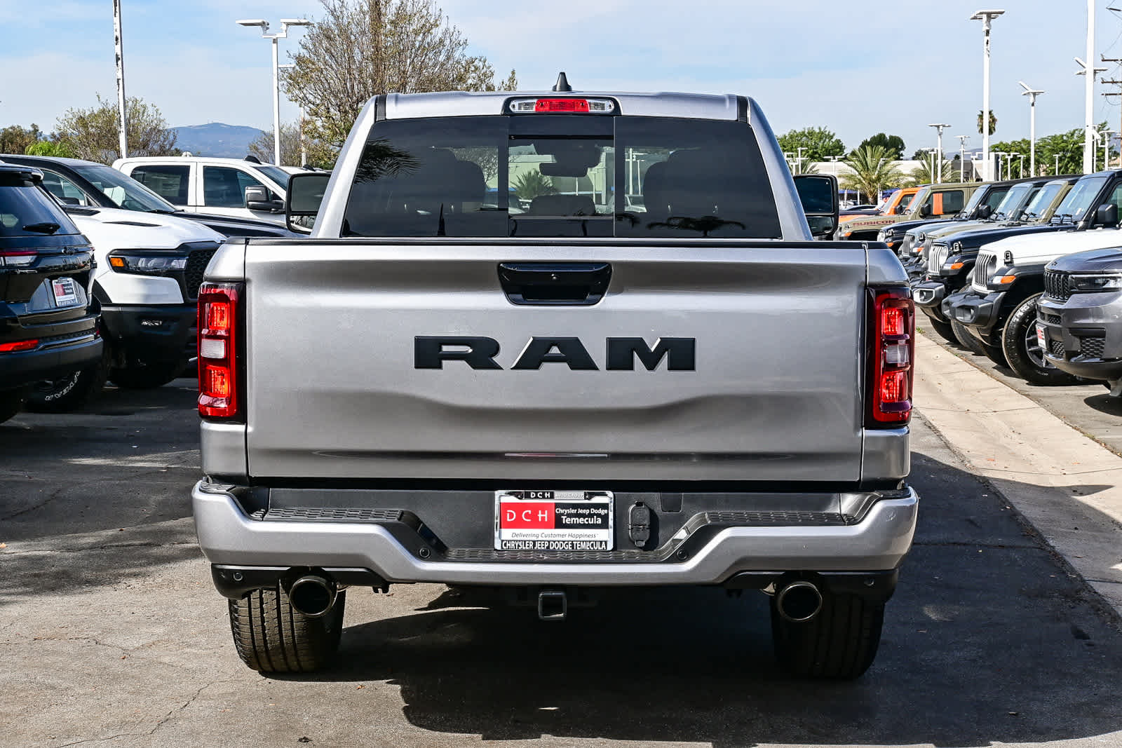 2026 RAM 1500 RAM 1500 EXPRESS CREW CAB 4X2 5'7' BOX